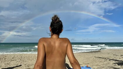 Zawsze świetnie się bawimy robiąc zdjęcia na plaży