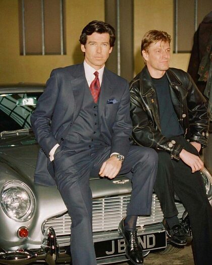 Pierce Brosnan et Sean Bean, sur le tournage de « Goldeneye »