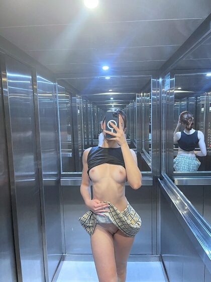 I love to get naughty in the elevator xD 1-2