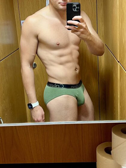 Do my army briefs make you stand to attention? 