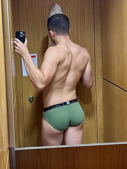 Do my army briefs make you stand to attention? 