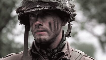 Matthew Settle in Band of Brothers