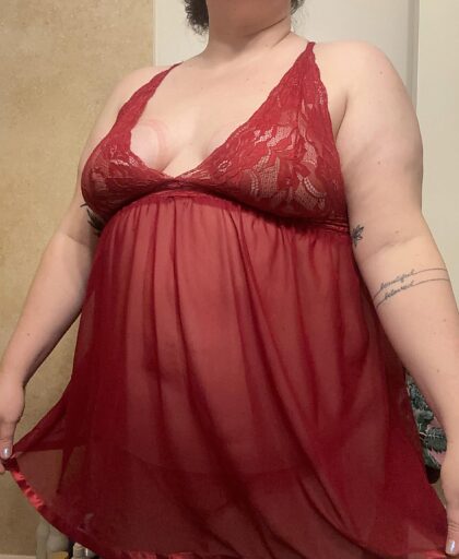 J'adore ma petite robe rouge ce soir.