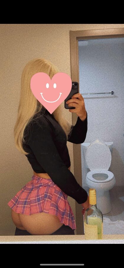 #PA sissy sgualdrina cerca papà con un grosso cazzo