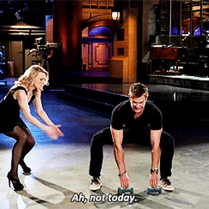 Chris Hemsworth et Kate McKinnon