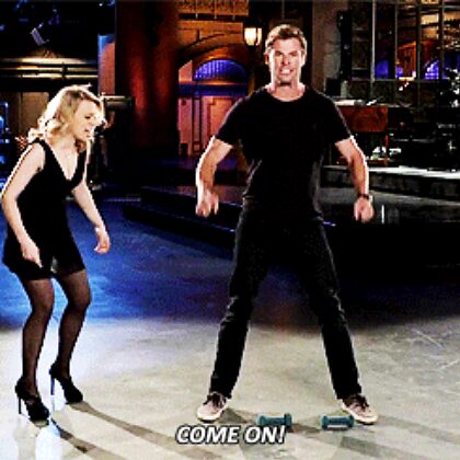 Chris Hemsworth et Kate McKinnon