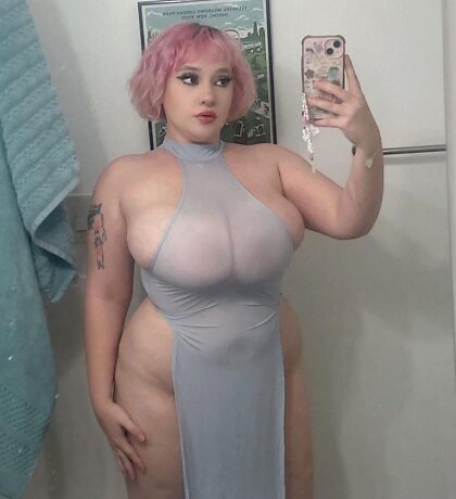 esse vestido me faz sentir uma deusa <3