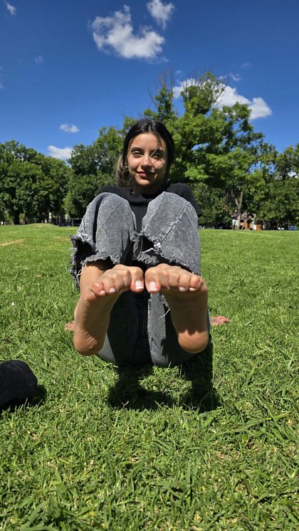 Nada como los pies descalzos y la naturaleza.