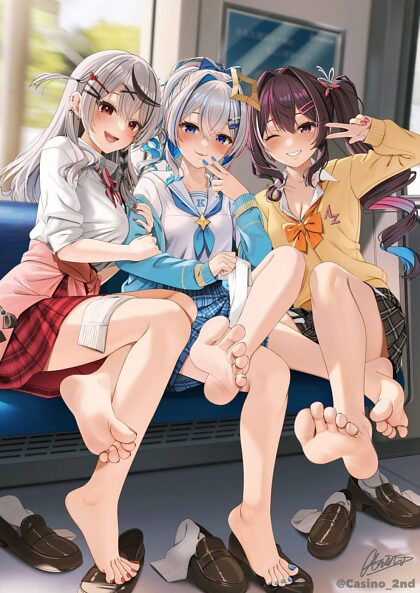 Gyaru Chloe, Kanata, and AZKi