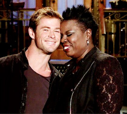 Chris Hemsworth en Leslie Jones…hetzelfde meisje