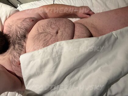 Dormire sempre nuda nel letto dell'hotel