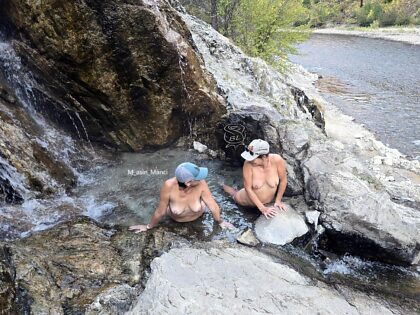 別の女性と別の温泉