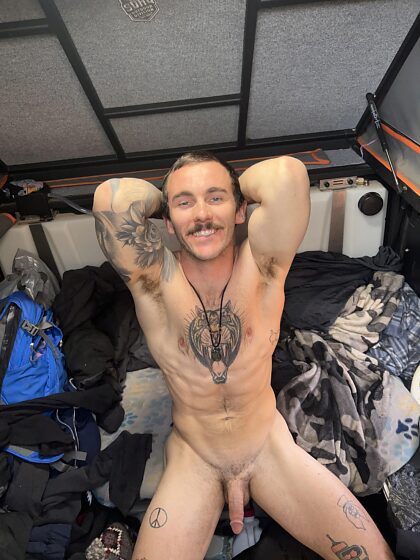 Bored in my camper, wanna help me clean it?