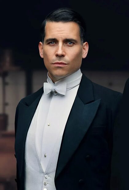 Rob James-Collier, notamment dans le rôle de Thomas dans Downton Abbey