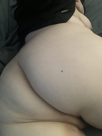 My chubby pussy needs to be fucked