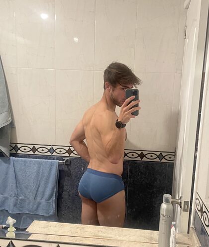 Meus Calvins são justos e confortáveis