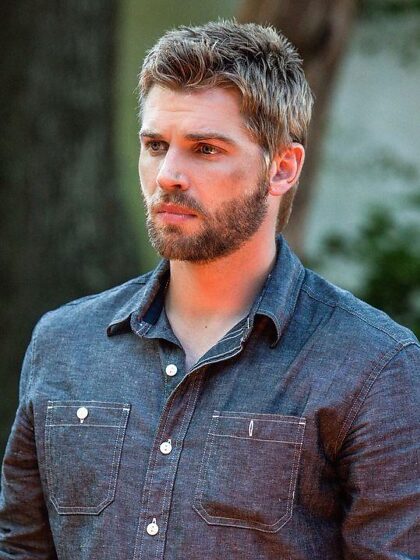 Ele não tem aparecido em muitas coisas ultimamente, mas... Mike Vogel