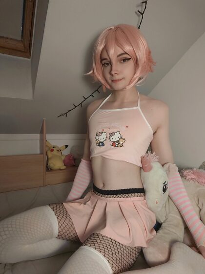 Would you let a femboy destroy your ass? 