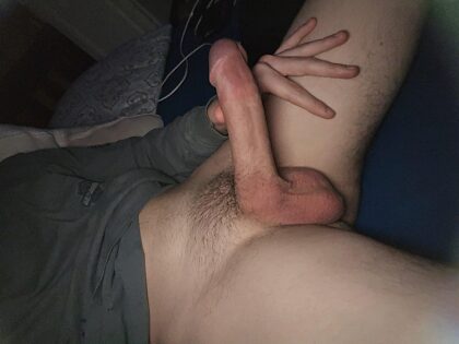 18, hetero, bereit zum Chatten