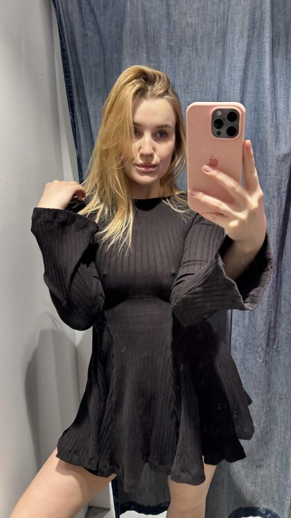 Je veux acheter cette robe noire