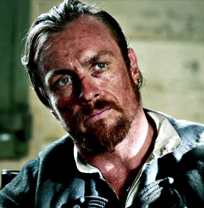 En l'honneur de son anniversaire - Toby Stephens