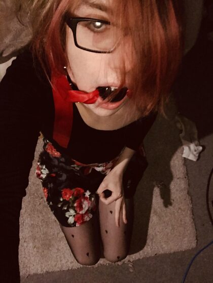 [USA]#WI - trasformami nel tuo huccow goth personalizzabile, mungetemi e fate di me la vostra stupida razza da riproduzione;)
