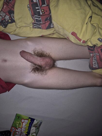 Un cazzo non tagliato di 19 anni, 18 cm