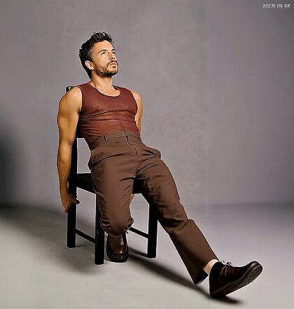Jonathan Bailey