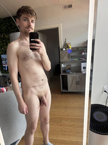Mon mari a subi une opération il y a quelques mois et se sentait complexé par sa cicatrice. Je le trouve toujours aussi sexy.