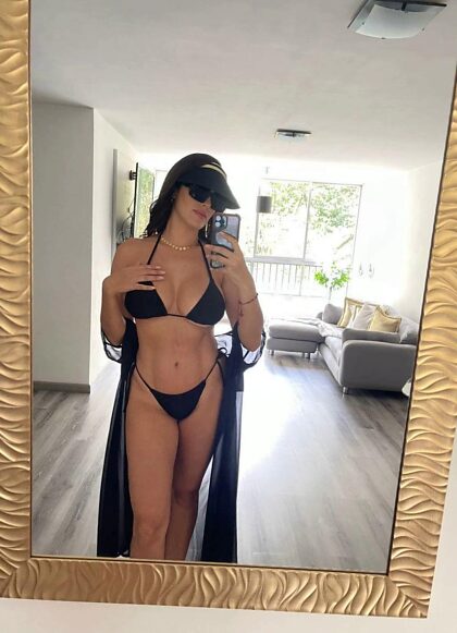 Would you give this mommy of 3 a creampie for breakfast