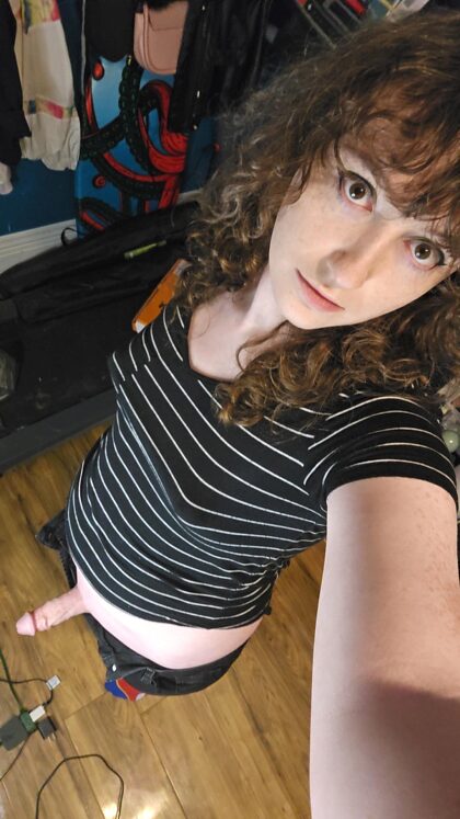 Bébé, réveille-toi, j'ai besoin qu'on me suce la bite