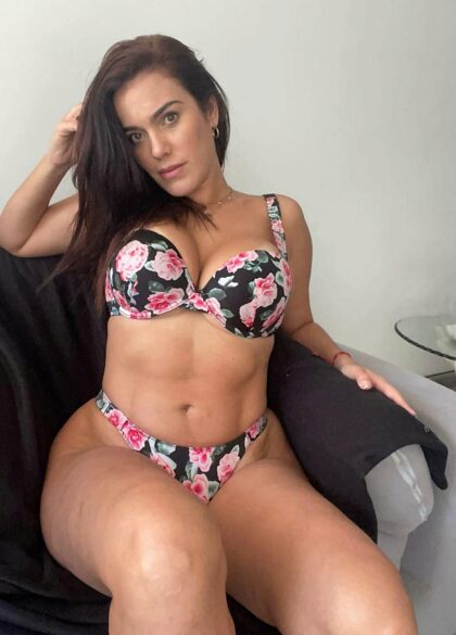 Grandma of 1 and mom of 2 , smash or pass
