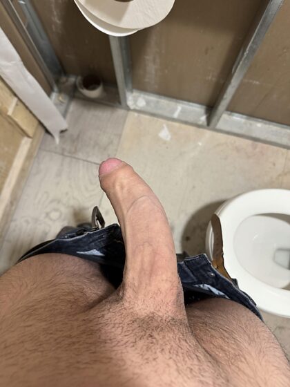 Un peu excitée au travail ce matin