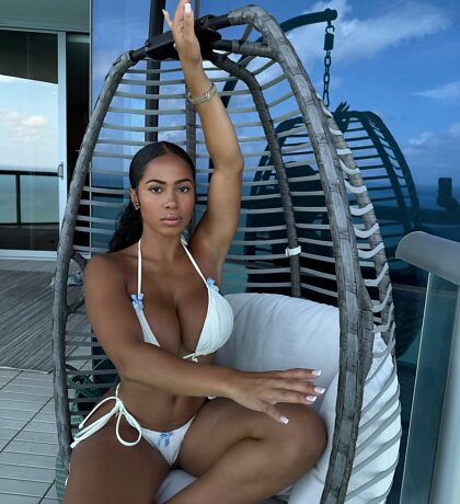 Yasmine Lopez