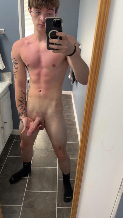 Suce ma jeune bite