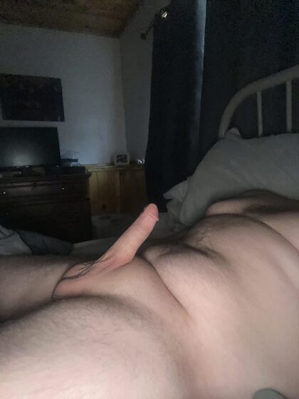Comment appellerais-tu ma bite : petite, moyenne ou grosse ?