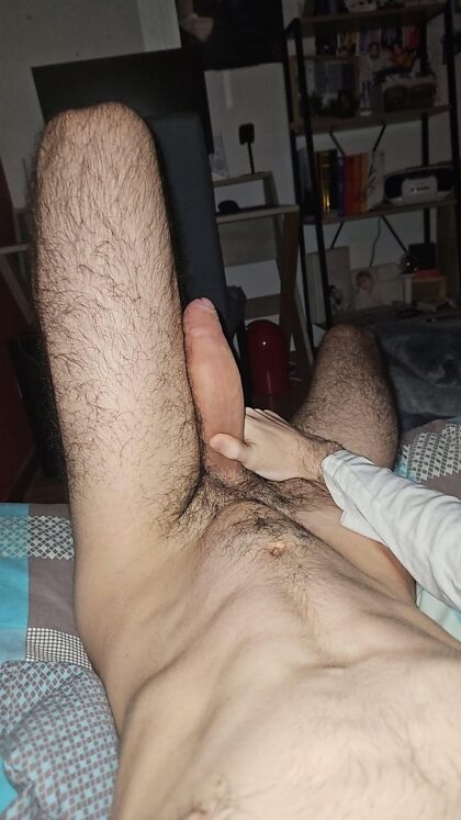 Ma bite gay de 20 ans fait la moitié de ma cuisse mdr