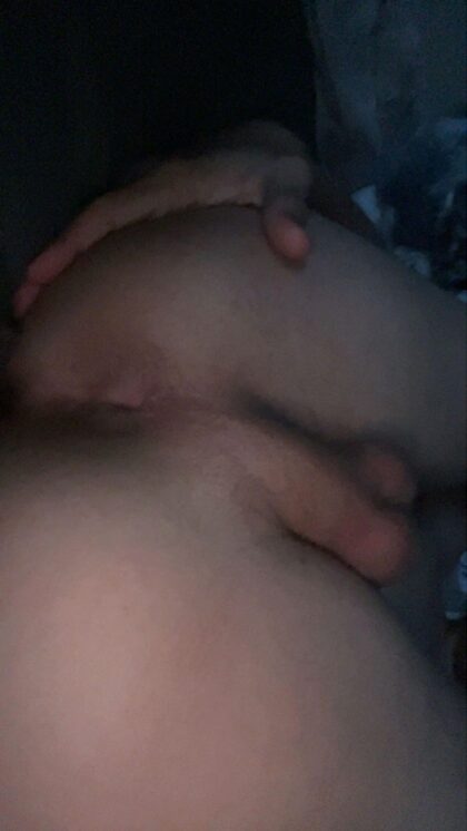 Est-ce que quelqu'un aime ma chatte de garçon ?  :3