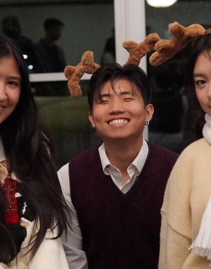 Garçon asiatique de 18 ans