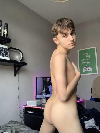 Viens te déshabiller avec moi !