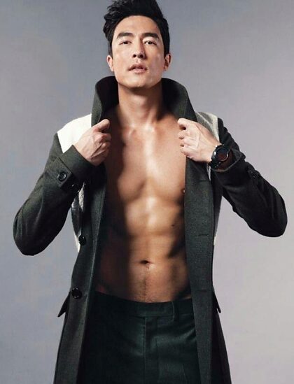 Mon roi sous-estimé Daniel Henney est fascinant