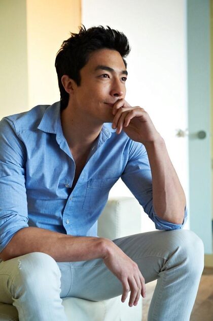 Mon roi sous-estimé Daniel Henney est fascinant