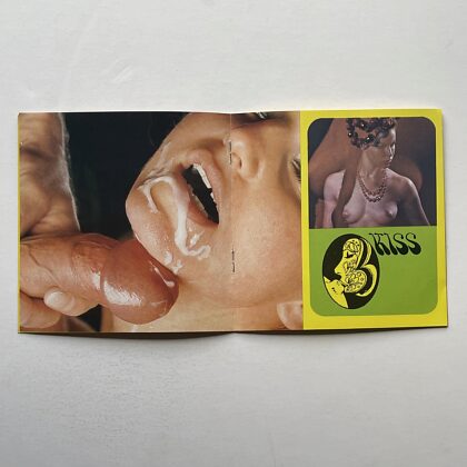 “Kiss” Serie Eén 8mm Film met Brochure 1974