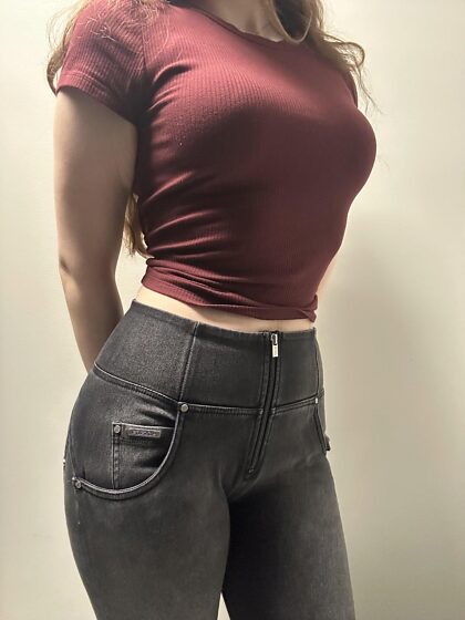 Un album de déshabillage amusant pour vous !