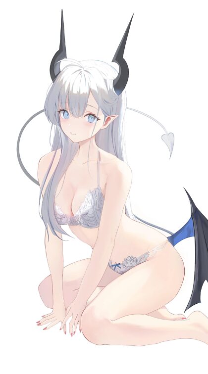 Mignonne succube en lingerie blanche