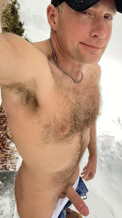 J'aurais besoin d'un copain pour m'amuser dans la neige