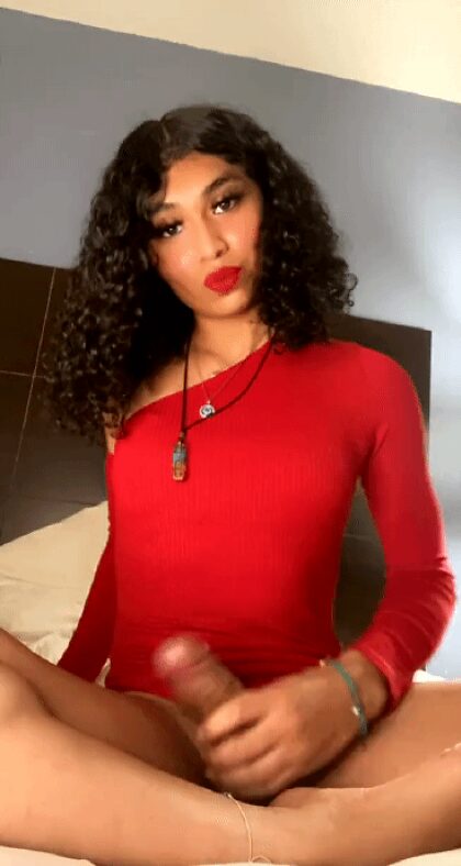 Choisissez 3 gifs de la superbe Luma Lavont !