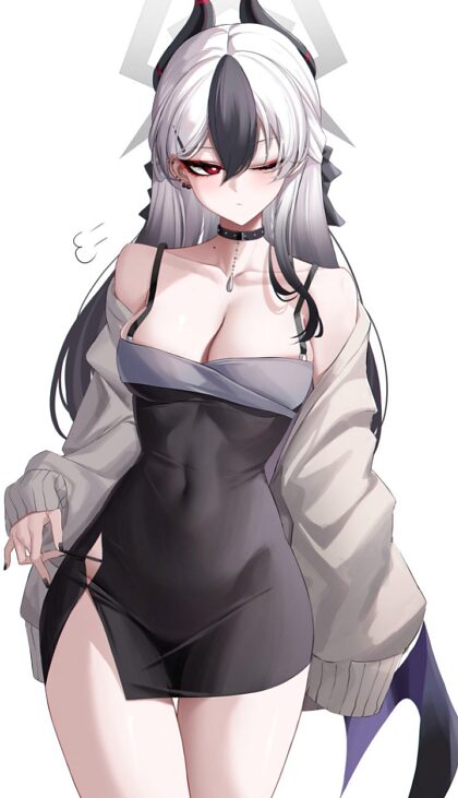 Onikata Kayoko Robe noire et grise à détails