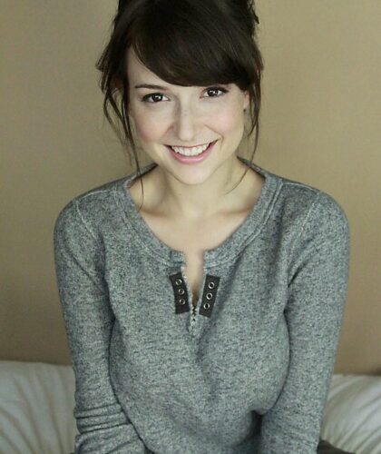Milana Vayntrub
