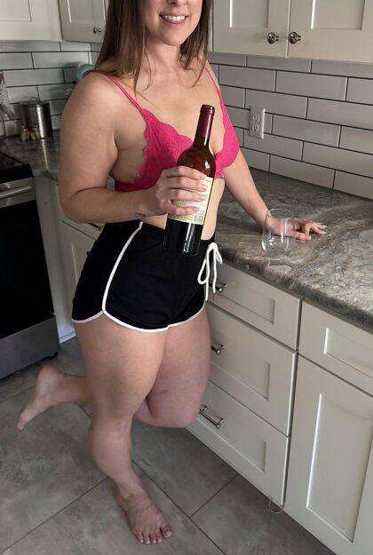 Como uma mãe casada de 37 anos, ainda adoro beber e fazer 69.